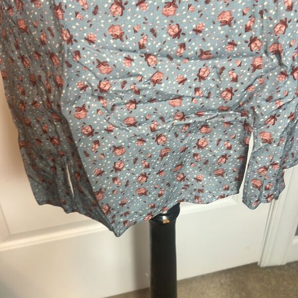 BNWT - LANI THE LABEL FELICITY FLORAL LIGHT BLUE DRESS - L - Picture 3 of 12